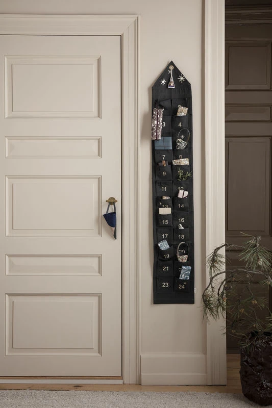 Star Advent Calendar - / Fabric - 24 Days / L 25 X H 150 Cm - Ferm Living - Image 2