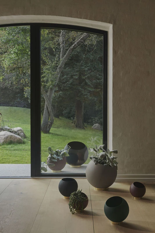 Globe Flowerpot - / Ø 21 Cm - Metal - AYTM - Image 3