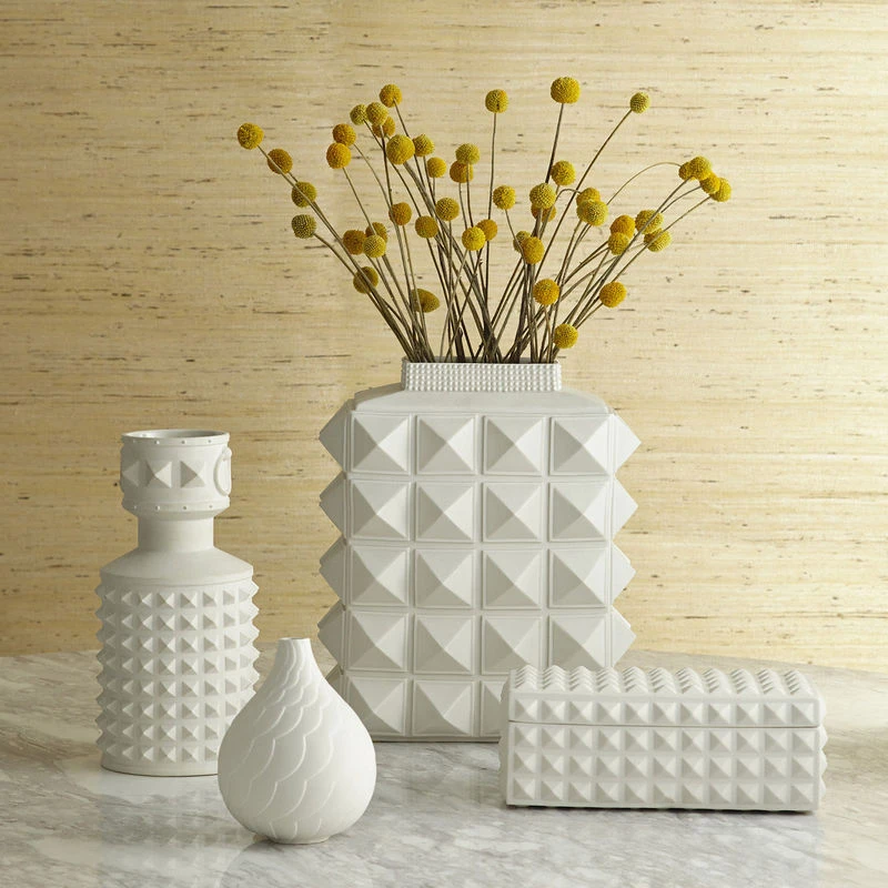 Charade Block Studded Vase - Porcelain - H 33 Cm - Jonathan Adler - Image 4