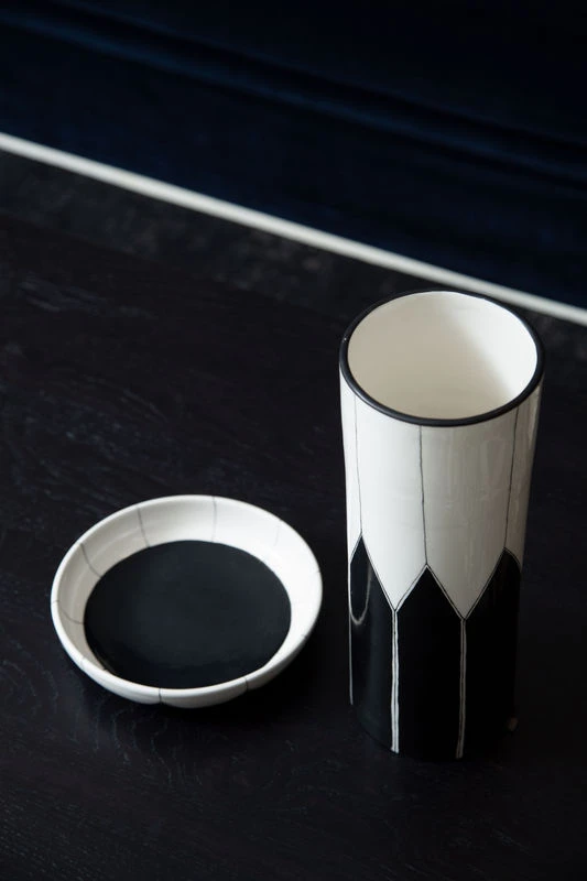 Daria Large Vase - / Hand-painted Ceramic - Maison Sarah Lavoine - Image 3