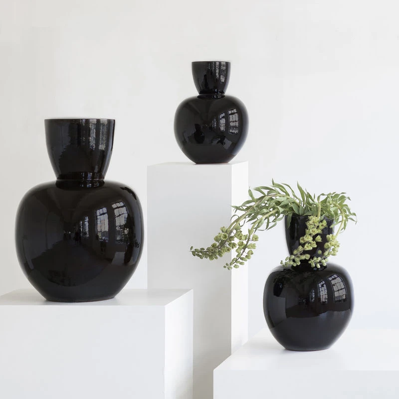 Pure Small Vase - / Sandstone - Ø 24.5 X H 39 Cm - Serax - Image 2