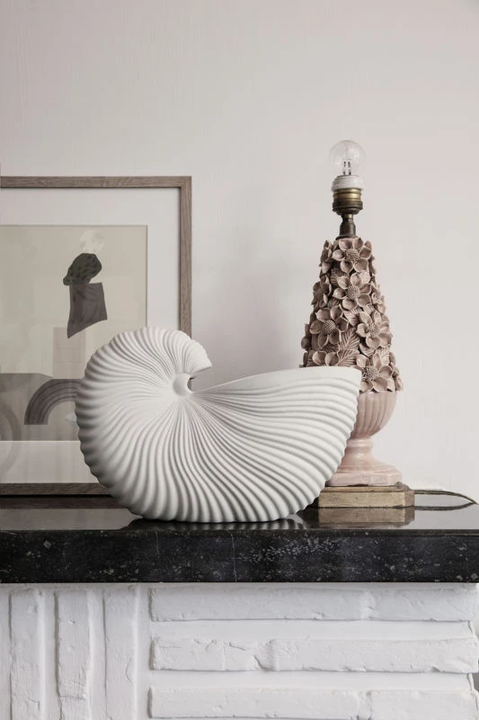 Shell Vase - / Ceramic Shell - Ferm Living - Image 4