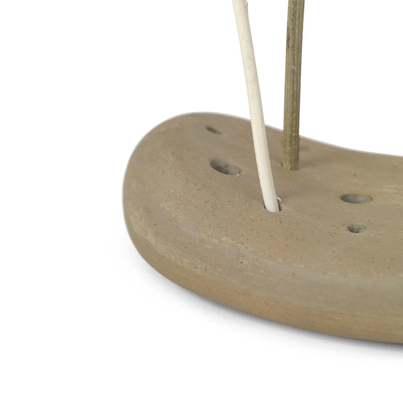 Vanita Vase - / L 12 X H 3.5 Cm - Porcelain / For Dried Flowers - Ferm Living - Image 3