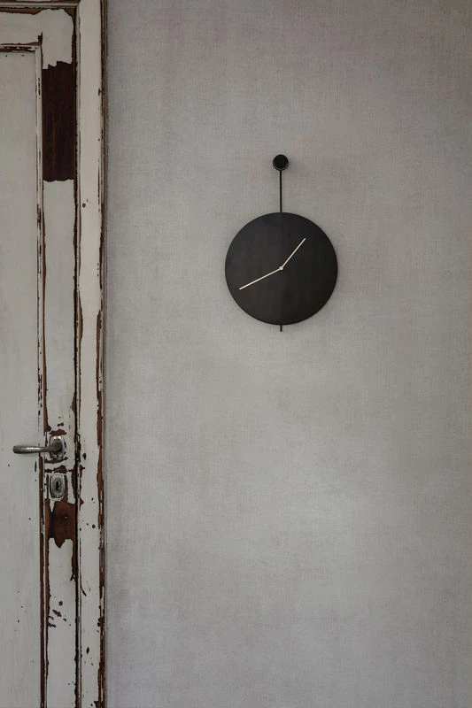 Trace Wall Clock - / Γ 26 Cm - Metal - Ferm Living - Image 2